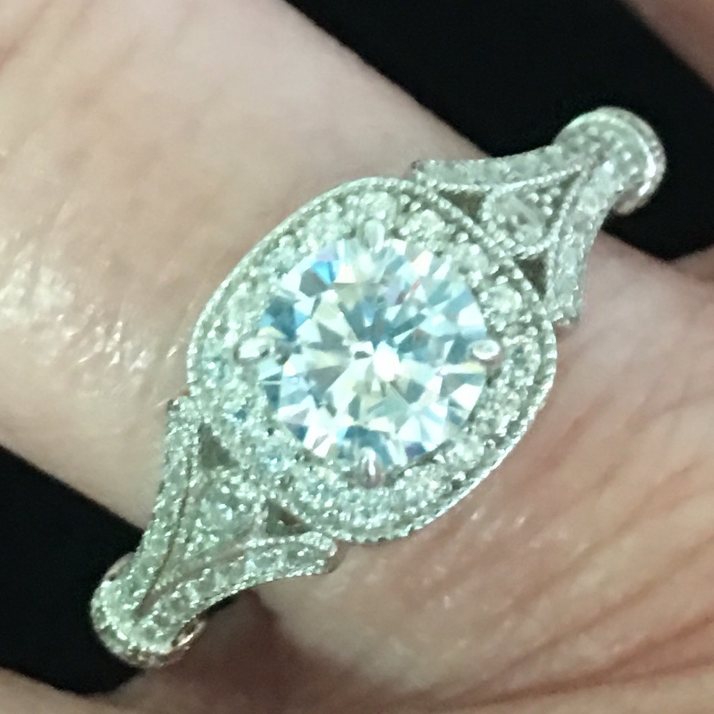 SILVER RING